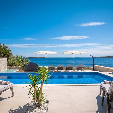 Villa Carisma Island Vis Buitenkant foto