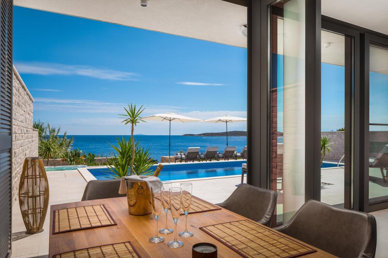 Villa Carisma Island Vis Buitenkant foto