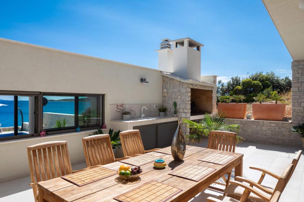 Villa Carisma Island Vis Buitenkant foto