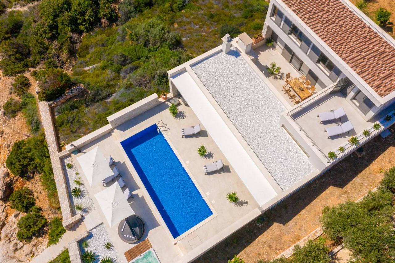 Villa Carisma Island Vis Buitenkant foto