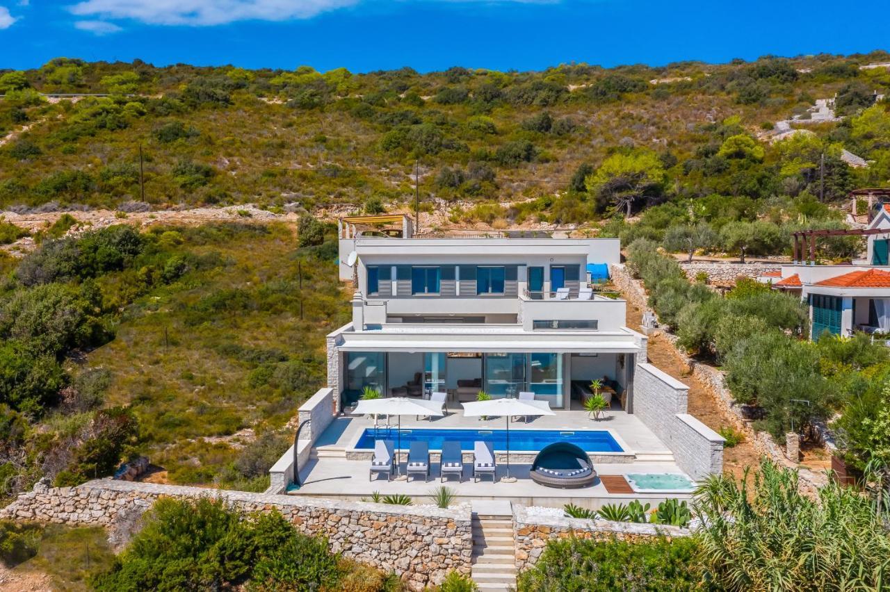 Villa Carisma Island Vis Buitenkant foto