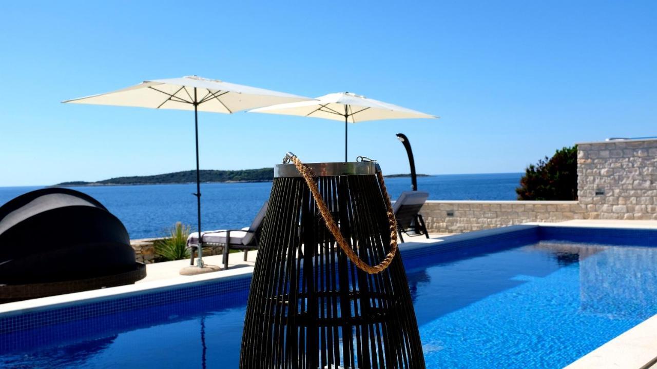 Villa Carisma Island Vis Buitenkant foto